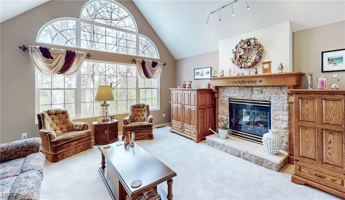 815 Woodbridge Trail