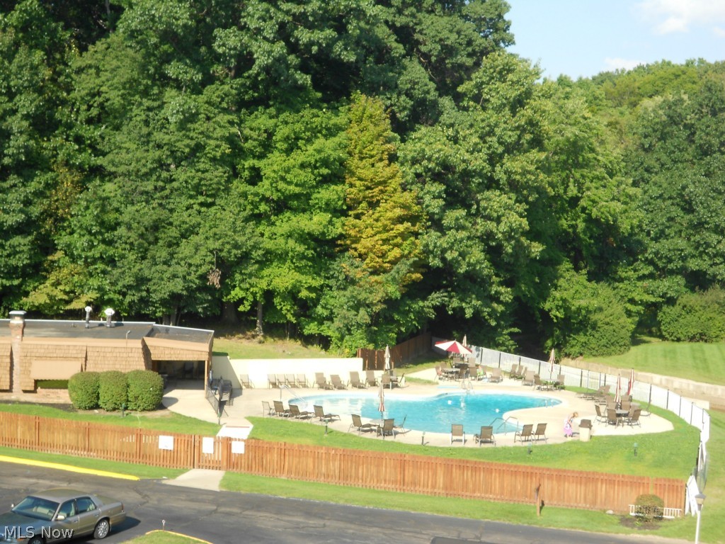 Silver Lake Towers - Residential