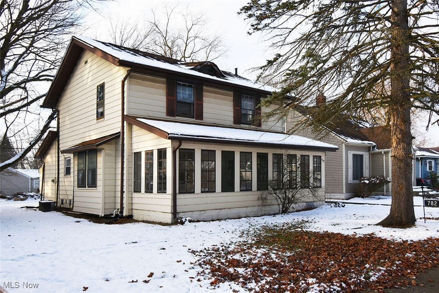 Welcome to this charming residence located in Akron, OH! This well-maintained home boasts a spacious layout with an inviting living area, appropriate for relaxation and gatherings. The kitchen features ample cabinet space and modern appliances, while the bedrooms accord comfort and tranquility. Enjoy outdoor activities in the generous backyard space. Conveniently situated near local amenities and transportation, this home combines comfort and accessibility in a desirable location.