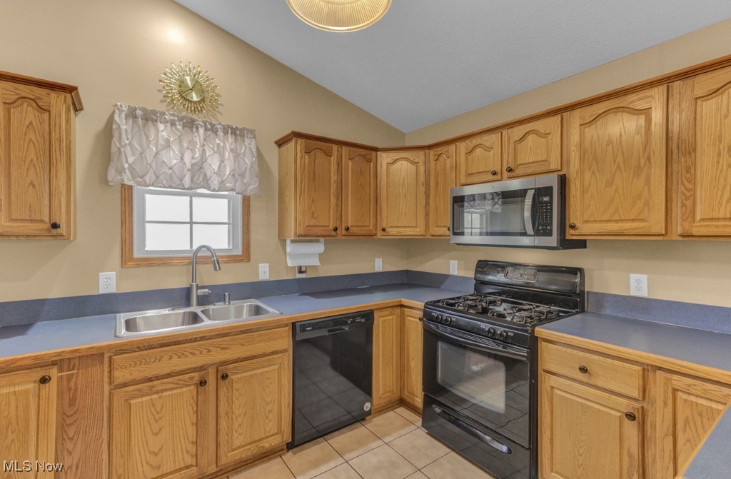 11 Alleghany Trail, Malvern, Ohio image 11