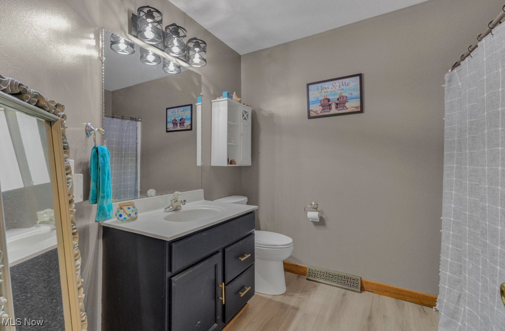 11 Alleghany Trail, Malvern, Ohio image 17