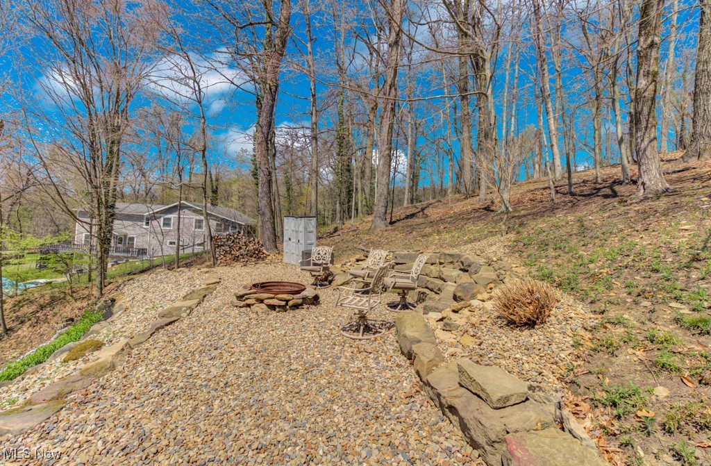 11 Alleghany Trail, Malvern, Ohio image 34