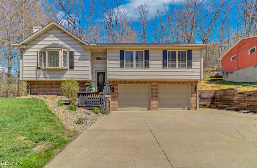 11 Alleghany Trail, Malvern, Ohio image 2