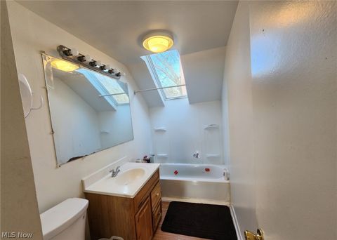 Tiny photo for 444 W 6th Street, Mansfield, OH 44903 (MLS # 5202662)