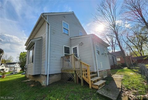 Tiny photo for 444 W 6th Street, Mansfield, OH 44903 (MLS # 5202662)