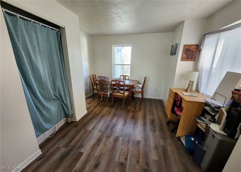 Tiny photo for 444 W 6th Street, Mansfield, OH 44903 (MLS # 5202662)