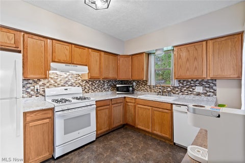 Tiny photo for 247 Milan Street N, Canal Fulton, OH 44614 (MLS # 5240920)