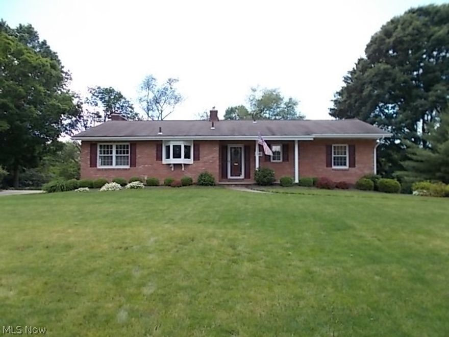 This is a natural for the ranch minded family.Enjoy the comfort of this 3/4 bedroom home that offers an entertainment sized living room with beautiful hardwood floors,wood burning fireplace and slider/french doors leading out to the deck overlooking the in ground pool. You will want to spend time cooking in this updated kitchen with stainless steel appliances, Cambria countertops and plenty of cabinetry. The master bedroom has a private bath and each bedroom has ample closet and storage space.The lower level Recreation room is perfect for year round gatherings. Whether you're spending countless outdoor hours in this well maintained back yard and lovely heated pool or reading a good book by the wood burning fireplace. Updates include * zoned system furnace* 200 AMP electrical service* Central Air 2017 * Custom made Drapes in Living room* Cambria Countertops * Refinished Hardwood floors *
Square footage does not include lower level walk-out. Contingent on release of prior contract!