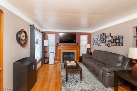 Tiny photo for 6365 Doncaster Avenue, Parma, OH 44129 (MLS # 5190086)