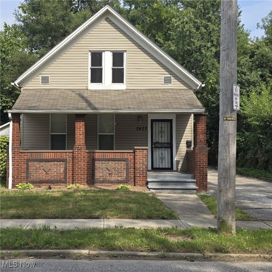 Location! Location! Location! Just Minutes from Cleveland Clinic Hospital

Remodeled gem in Fairfax with unbeatable convenience—steps from Cleveland Clinic, UH, VA, and University Circle. Features include a main-floor bedroom and bath, two bedrooms and full bath upstairs, new flooring, fresh paint, updated baths, and stylish lighting. Bright open layout, move-in ready, and just minutes to downtown Cleveland.

Whether you're a medical professional, student, city commuter, or Investor looking to rent this property, this location delivers both comfort and convenience. Don’t miss your chance to own this move-in-ready beauty in one of Cleveland’s most connected neighborhoods! Rental rates estimated from $1,400-$1800. All information is deemed reliable but not guaranteed. 

Please, No Mortgage Assumption or Wholesellers.