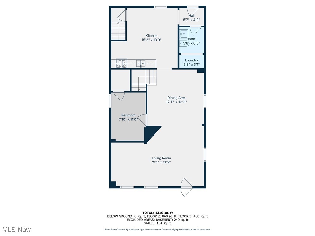 Main image without alt text