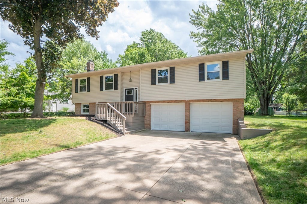 Photo of 1108 Maple Street, Tallmadge, OH 44278 (MLS # 5223259)