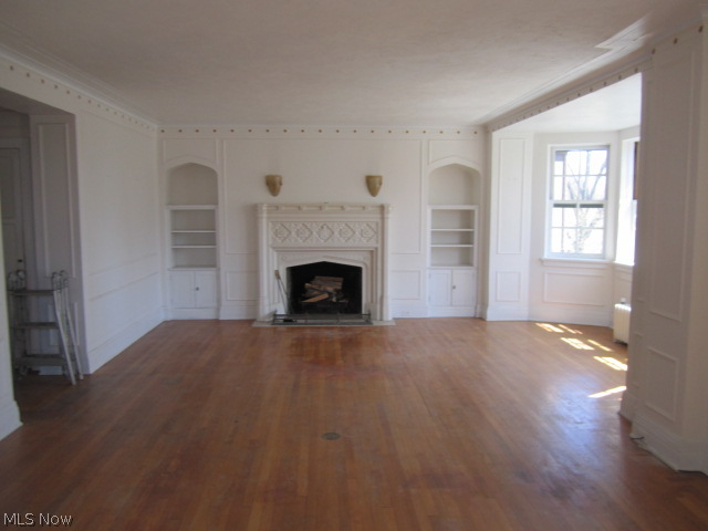 Moreland Courts Condo - Residential