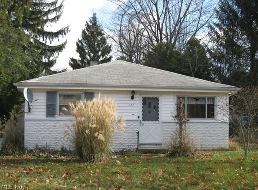 Needs very minor updating. Could be great home. Large lot, & spacious rooms, enclosed porch being sold "As-Is" and is subject to HUD Guidelines 24 CFR 206.125