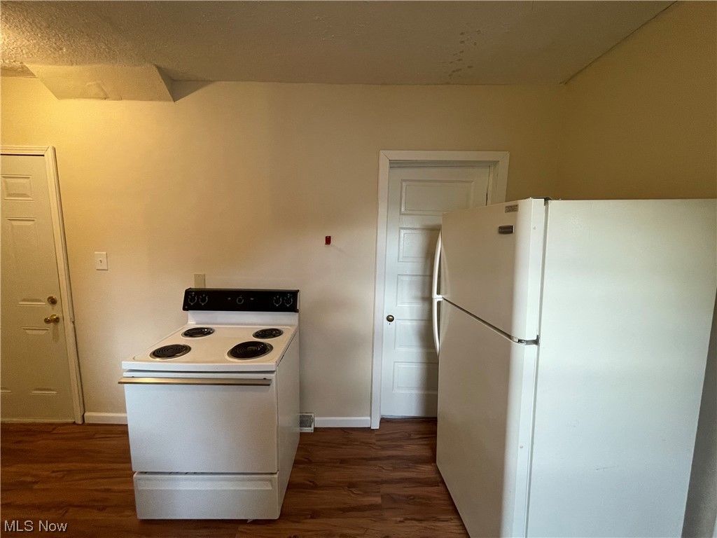 John & Charles Hartwicks - Residential Lease