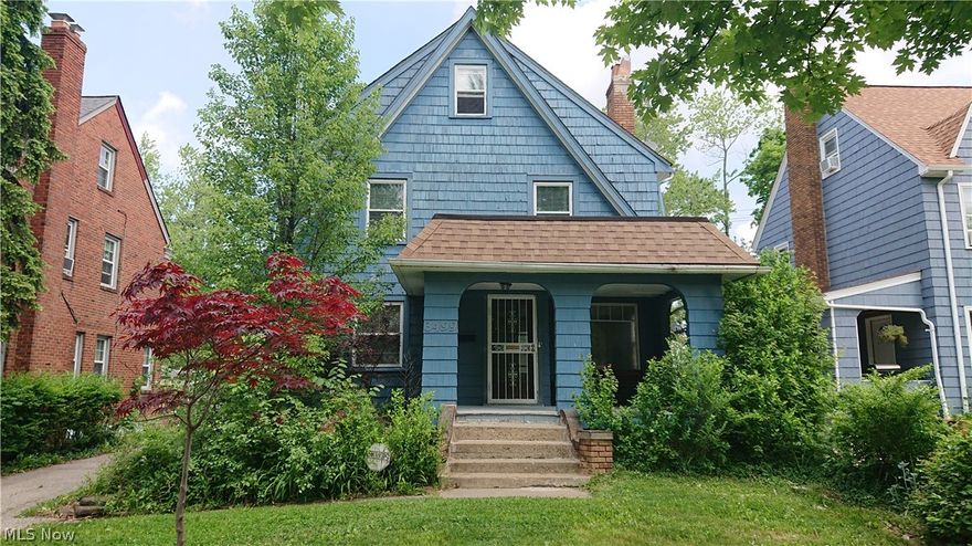 Beautiful & Charming 4 Bedrooms, 1.5 Baths Colonial House. Hardwood floors Throughout the house. The First Floor offers a Large Living Room , Dining Room w/ Built-in china cabinet, Amazing Rustic Modern Kitchen, a Breakfast Nook and a Half Bath. 3 Bedrooms, a Full Bath and an Enclosed Porch/Bonus Room on the 2nd floor. 4th bedroom on the 3rd floor.