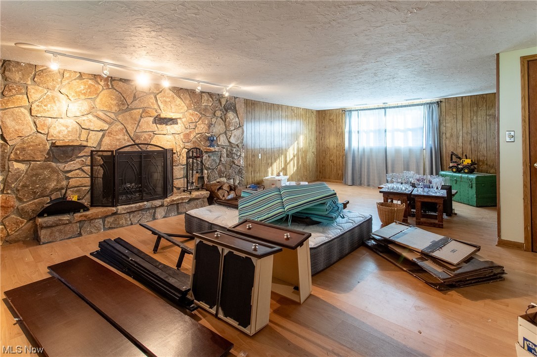 Suburban Estates - Residential