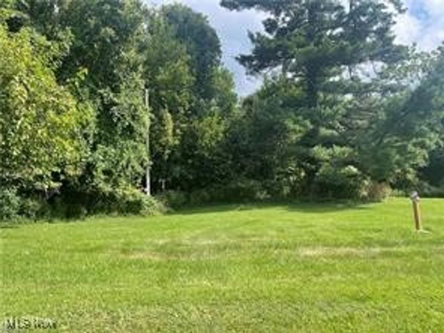 3 Parcels zoned residential. Would be great location for small home,modular or tiny home. Public utilities available at buyer's expense.
New Survey recently done.