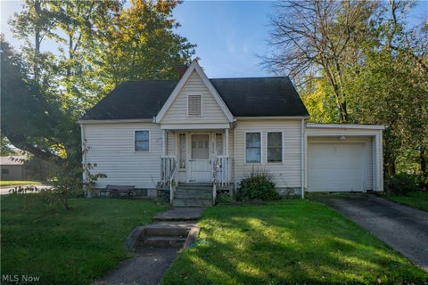 Homes For Sale - 2354 21st Street<br/> Canton, OH 44705