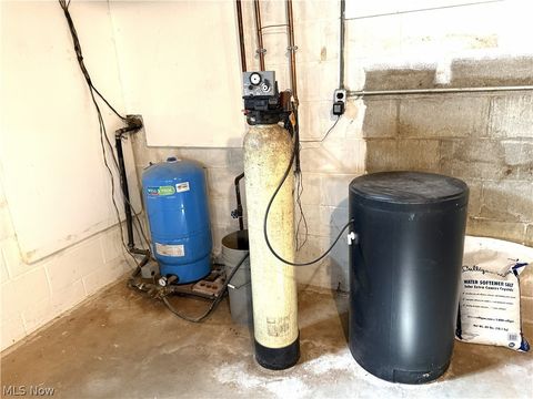 Tiny photo for 3194 Beaumont Avenue NW, Massillon, OH 44647 (MLS # 5189997)