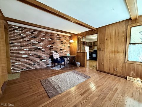 Tiny photo for 3194 Beaumont Avenue NW, Massillon, OH 44647 (MLS # 5189997)