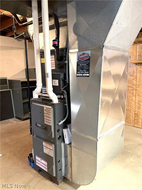 Tiny photo for 3194 Beaumont Avenue NW, Massillon, OH 44647 (MLS # 5189997)