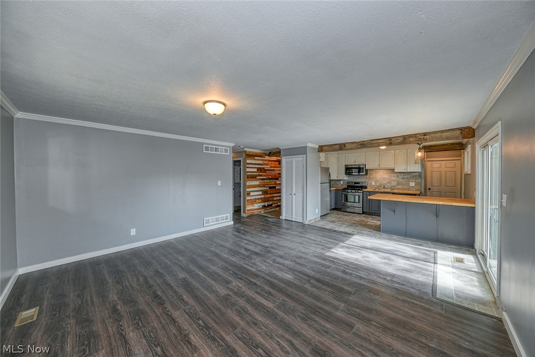 Boling Brook - Residential