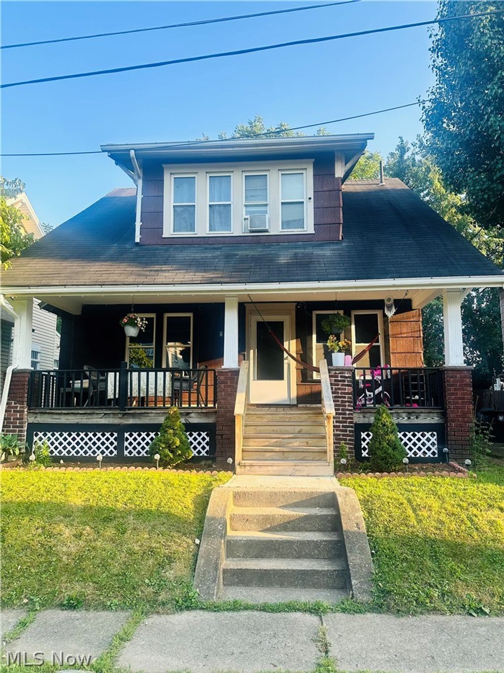 Photo of 2616 Crown Place NW, Canton, OH 44708 (MLS # 5185766)