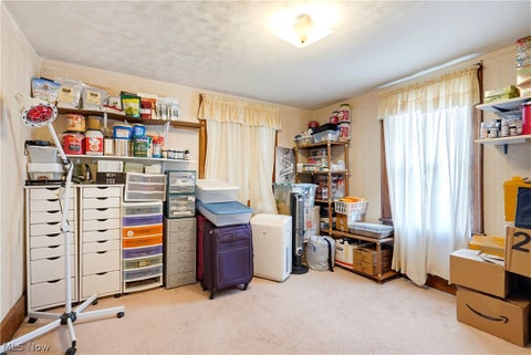 Tiny photo for 982 W Hopocan Avenue, Barberton, OH 44203 (MLS # 5239985)