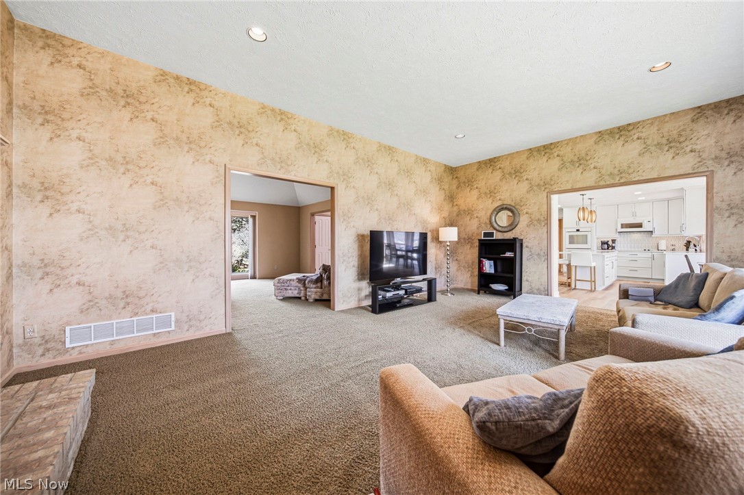 Highland Woods - Residential