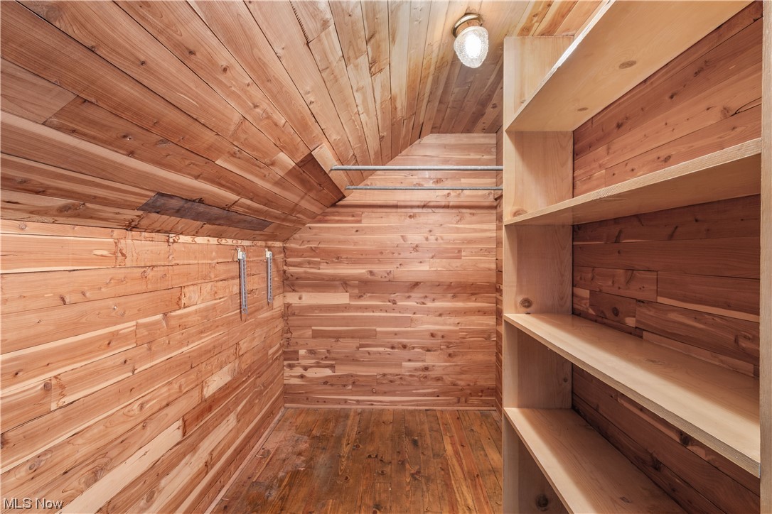 Tuxedo Farms - Residential