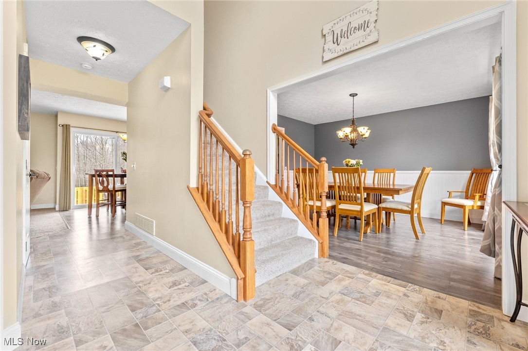 5698 Rosemont Way, Medina, Ohio image 3
