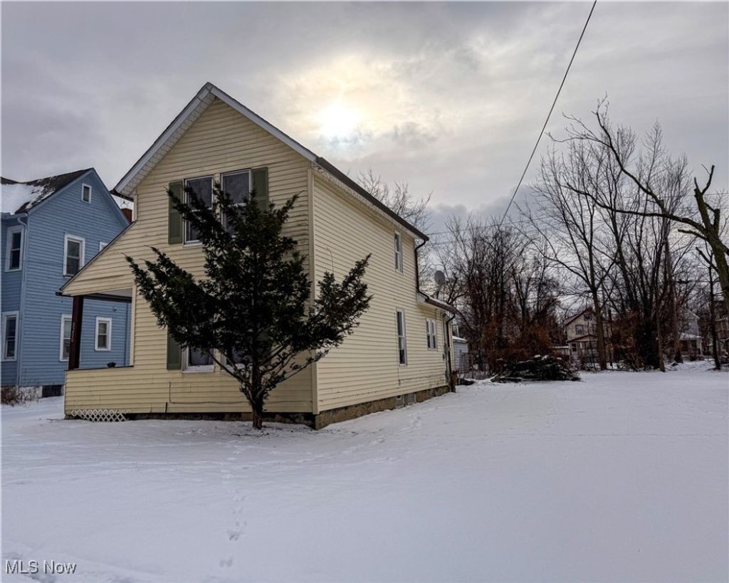 Photo of 8200 Beman Avenue, Cleveland, OH 44105 (MLS # 5182107)