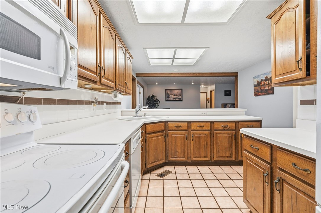 FAIRWAYS I AT PRESTWICK - Residential