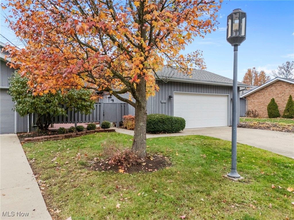 Photo of 2111 Prestwick Drive #3A, Uniontown, OH 44685 (MLS # 5174152)