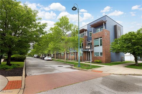 Photo for 1259 W 75th Street D1