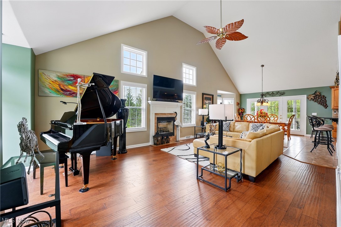 6868 Twin Oaks Court, Canfield, Ohio image 4