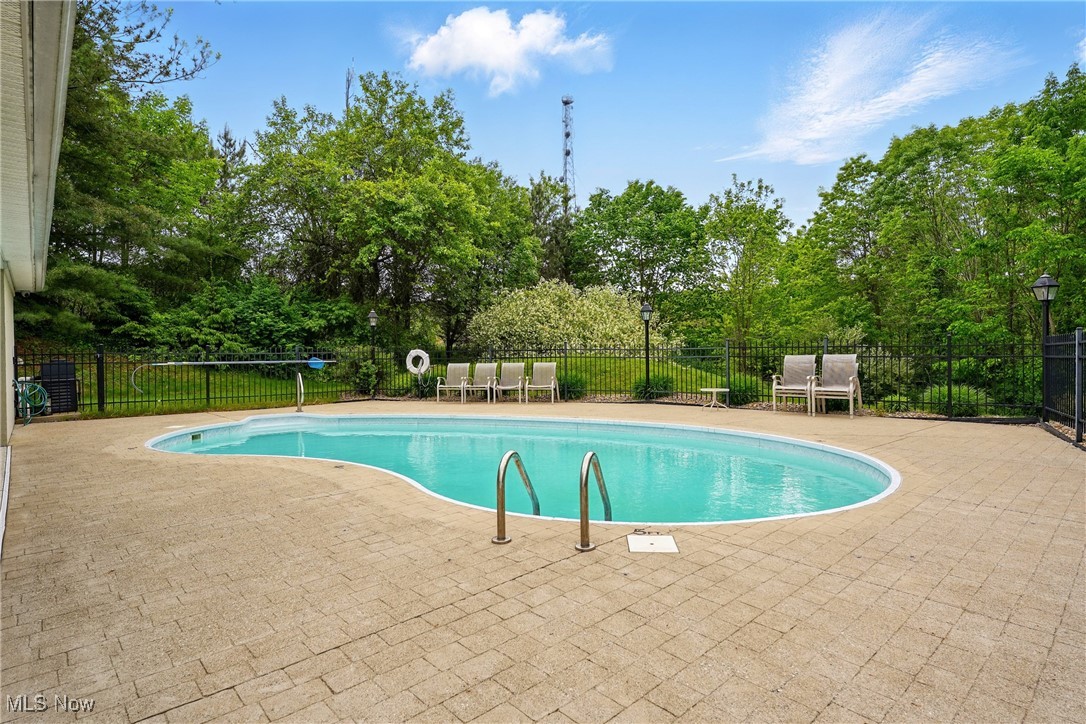 6868 Twin Oaks Court, Canfield, Ohio image 37