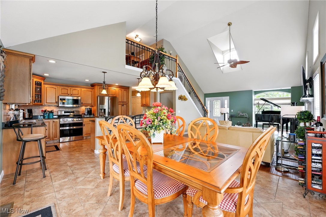 6868 Twin Oaks Court, Canfield, Ohio image 9