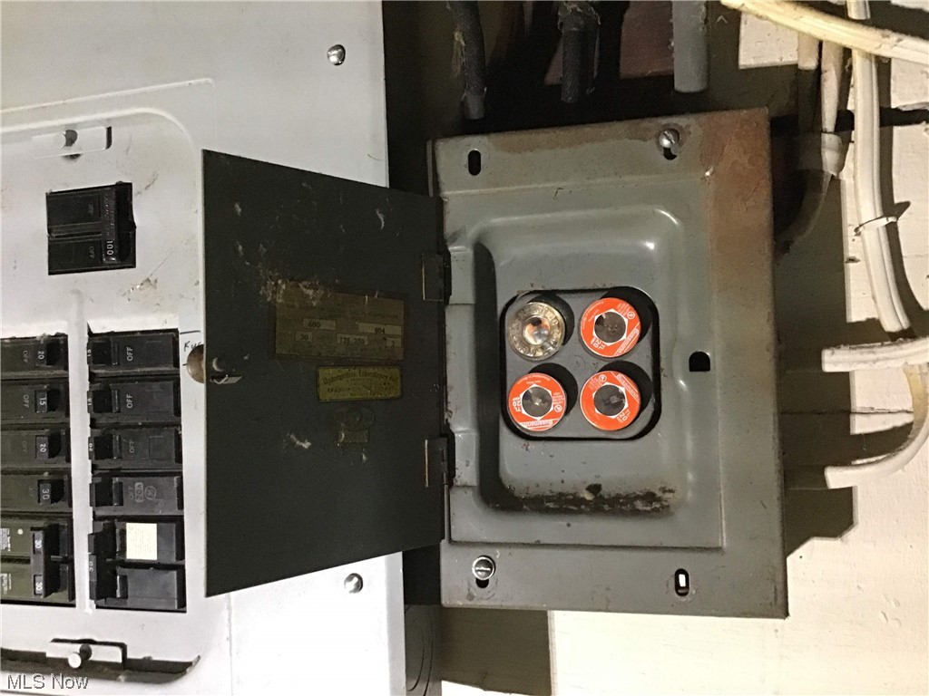 Conger-Helper Realty Cos Look - Residential