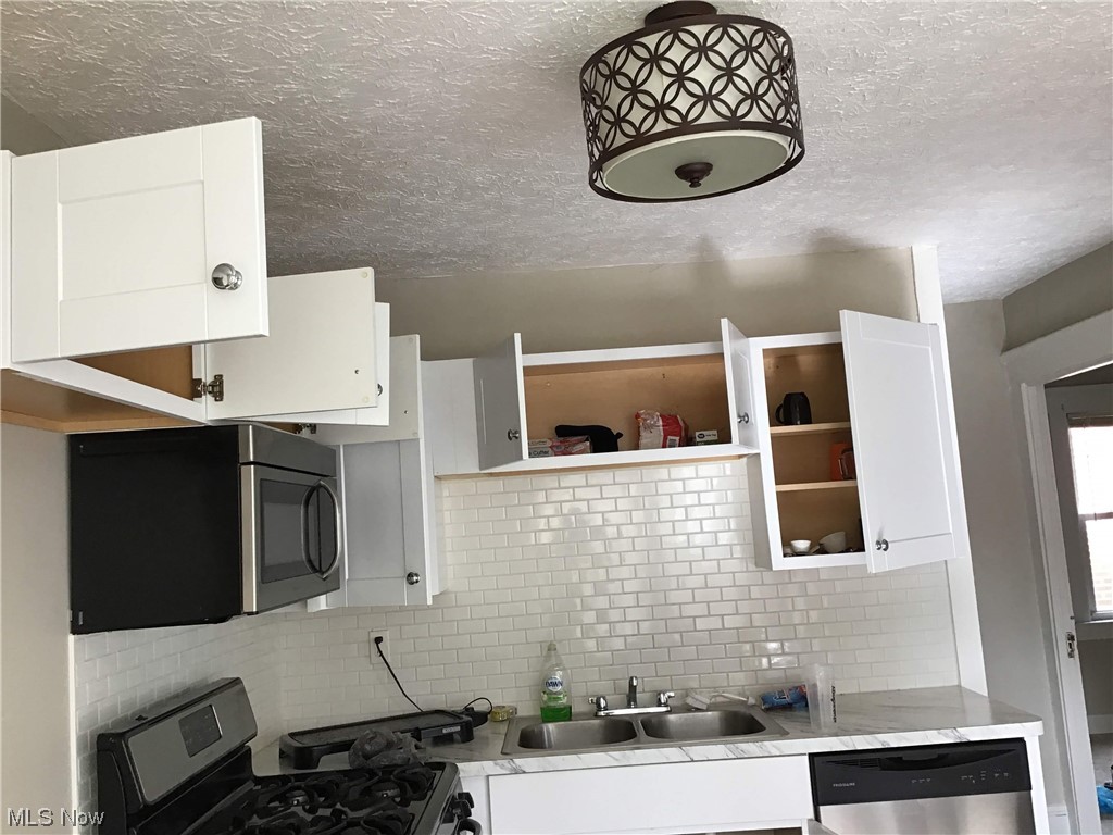 Conger-Helper Realty Cos Look - Residential