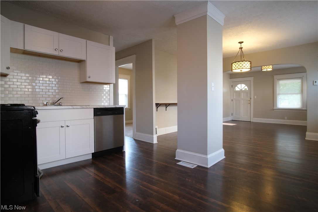 Conger-Helper Realty Cos Look - Residential