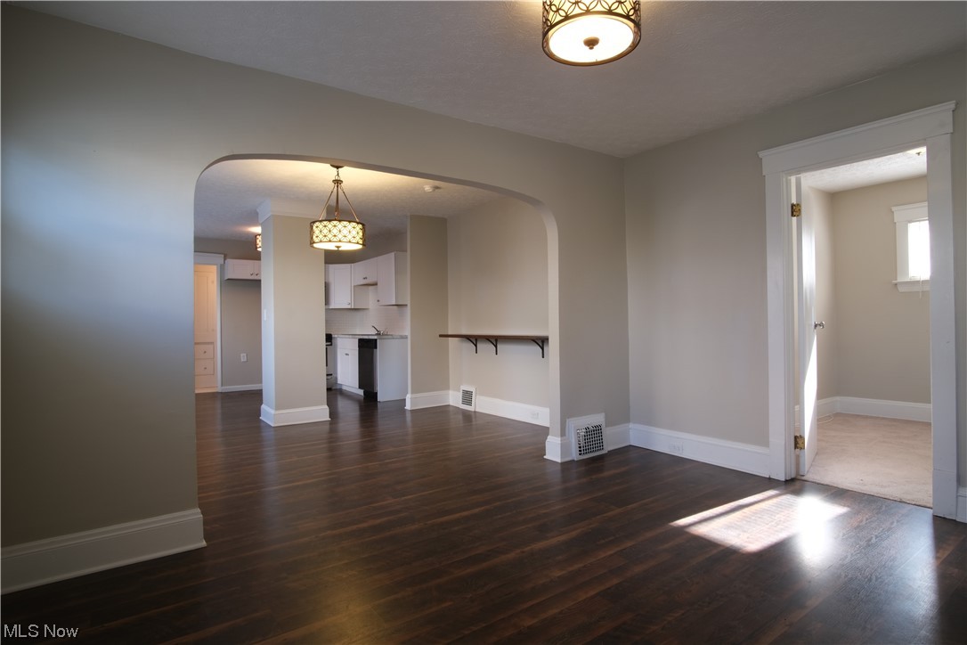 Conger-Helper Realty Cos Look - Residential