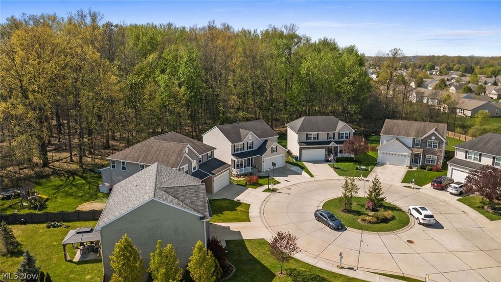 Photo of 38410 Loman Court, North Ridgeville, OH 44039 (MLS # 5203495)