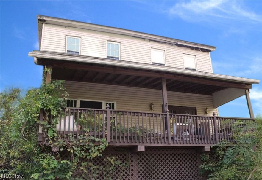 2 Bed 2 Bath  home on the hill