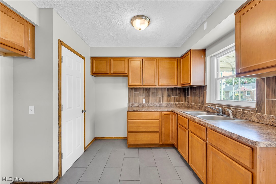 Frank Kratskys - Residential