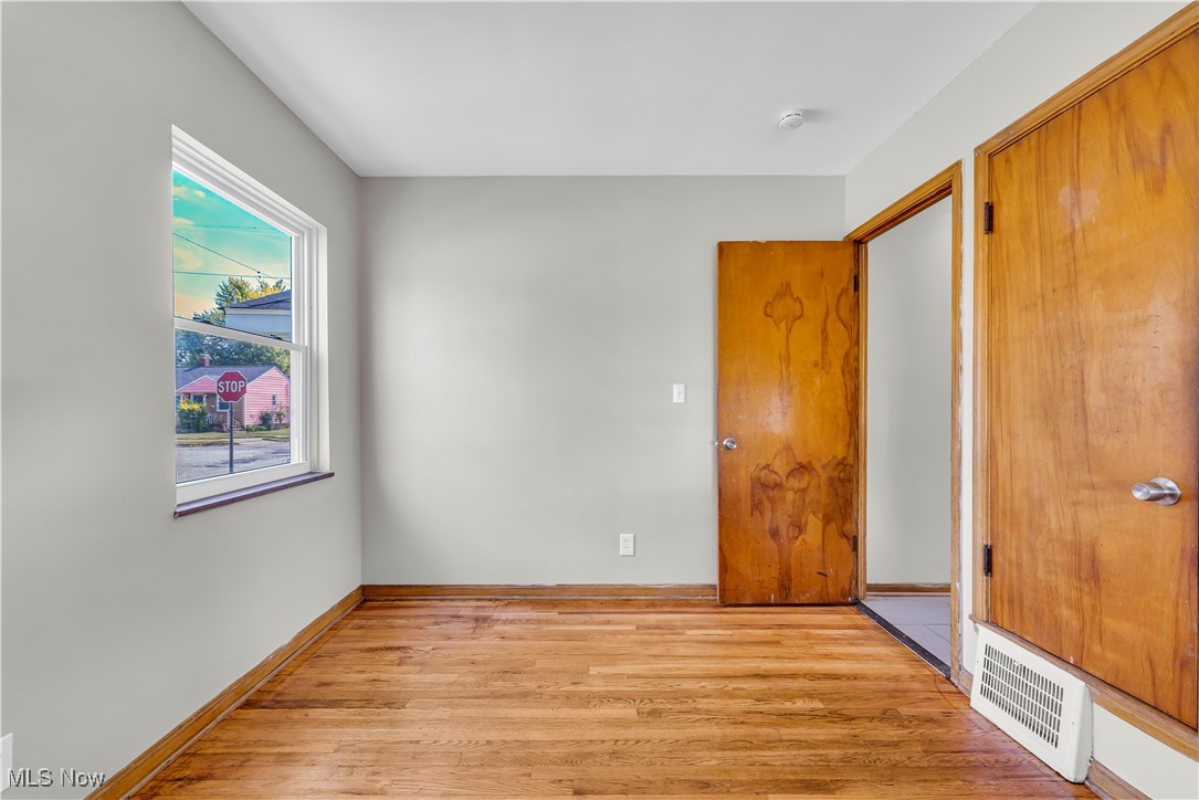 Frank Kratskys - Residential