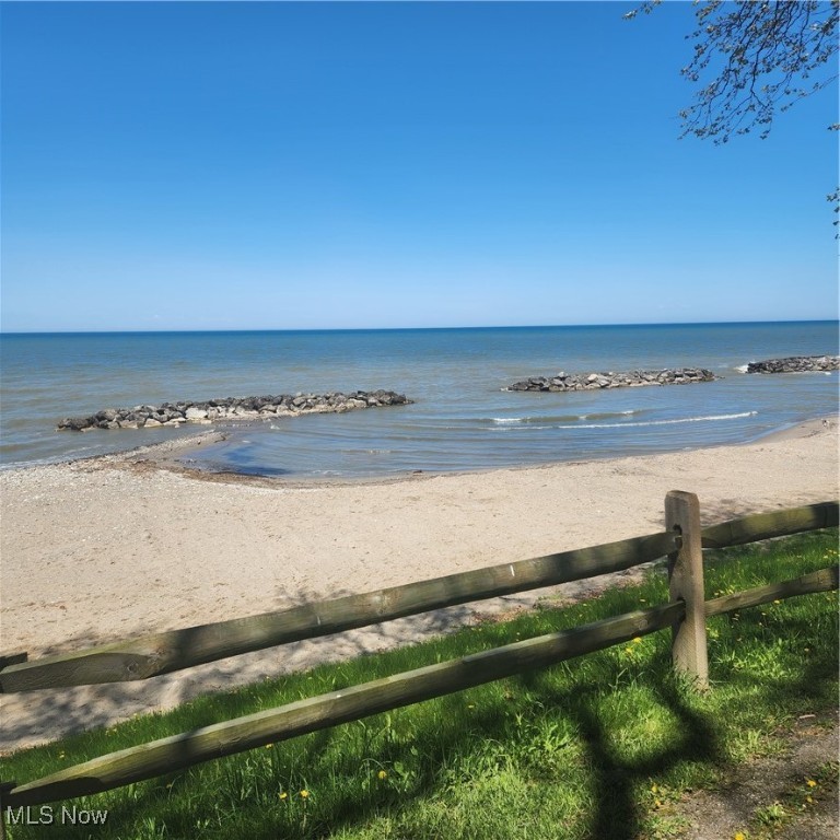 7052 Whitesands Boulevard, Madison, Ohio image 7