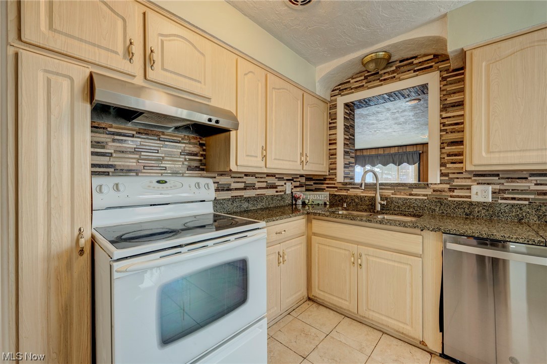 Rtrld - Residential Lease