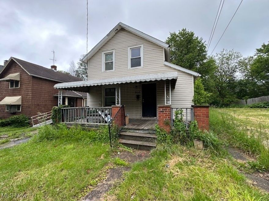 Attention investors, rehabbers, and visionaries! This 3-bedroom, 1-bath Cleveland fixer-upper in the Saint Catherine / Kinsman neighborhood (44104) offers solid bones, a full basement—ready for your next project. With 1,225 sq ft of living space, this Cape Cod-style single-family home features vinyl siding for worry-free maintenance, full basement for lots of storage, large deck in the private back yard, updated electric panel, plus a driveway for plenty of off-street parking.
This property needs renovation inside and out but offers strong upside potential for a savvy buyer looking to flip, rent, or add to a cash-flow portfolio. Home values in this part of Cleveland have appreciated 22% over the past two years, and affordable inventory is limited. Nearby properties with recent updates are selling and renting quickly!
Conveniently located near E 93rd St corridor, Saint Catherine Church, Luke Easter Park, and just minutes to Downtown Cleveland, Cleveland Clinic, and University Circle, this location provides excellent commuter access and redevelopment momentum throughout the east-side corridor.
Bring your tools and imagination (and a furnace and hot water tank)—great opportunity for an investor or owner-occupant looking for sweat equity in an area showing signs of revival. Selling as-is; seller will make no repairs.